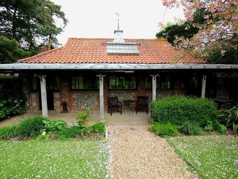 Felbrigg Lodge Bed And Breakfast Aylmerton Exterior foto